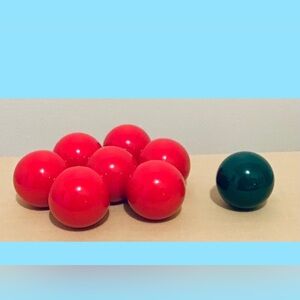 Eight (8) weighted small balls